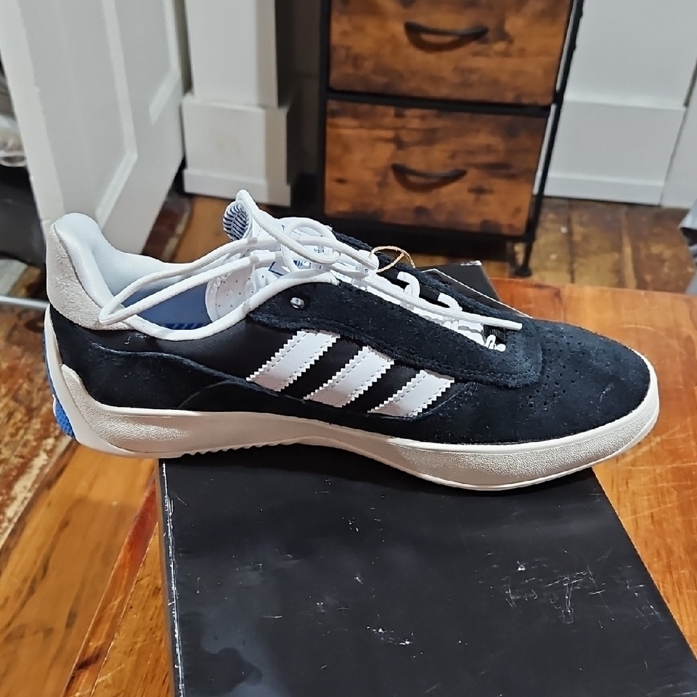 NIB Adidas Puig Sneaker